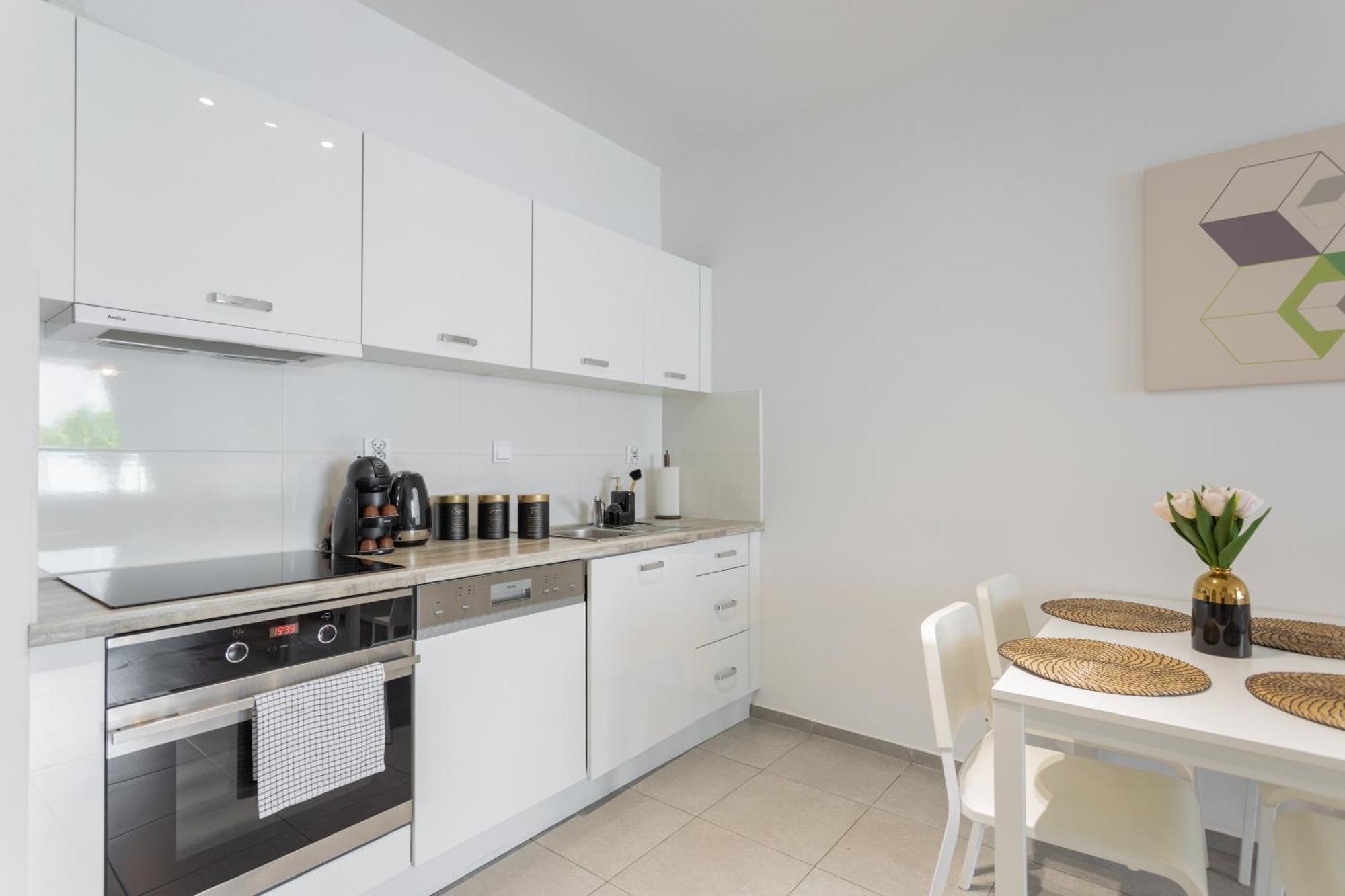 Urban Chic - Pereca - Rondo Onz - Luxury - 14 People * Warszawa